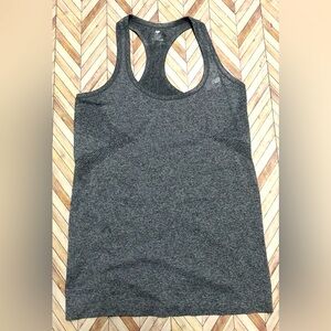 New Balance Womens Grey Active Wear Tank Top. Size XL